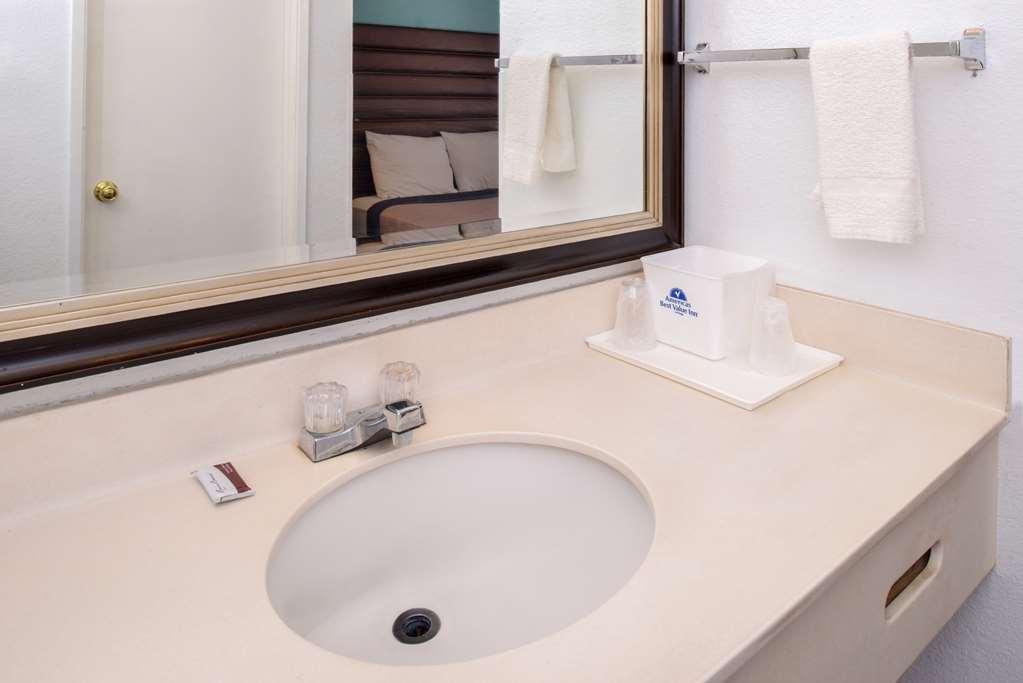 Studio 6 Suites Delano, Ca Room photo